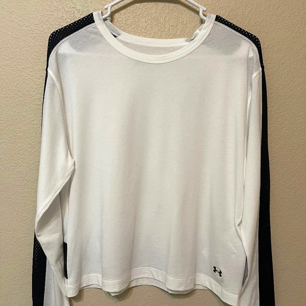 Under Armour Long Sleeve Crew Medium NWT
